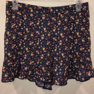 AE Ruffle Hem Shorts